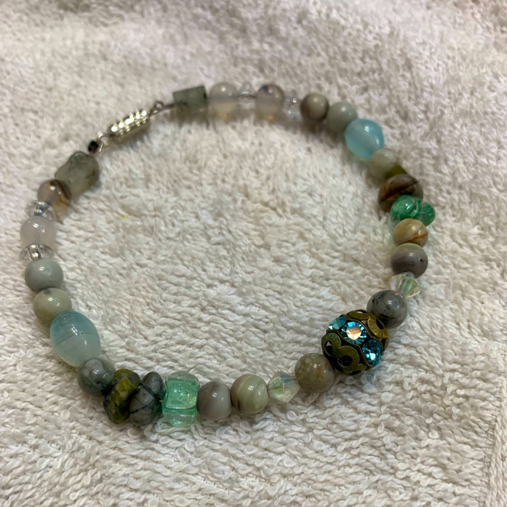 “Desert Gems” bracelet